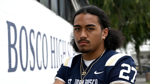 Kyngston Viliamu-Asa 2023 St John Bosco Preseason Photo Shoot35